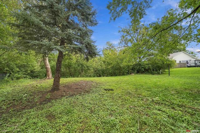 6932 Antler Drive, Lincoln, NE 68516