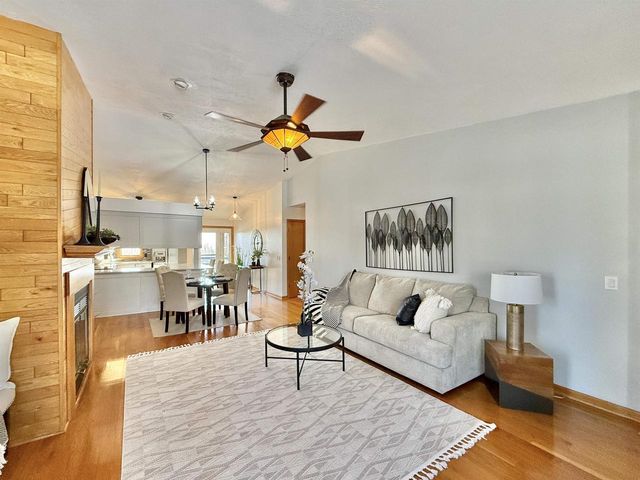 4336 E Wood Trail, Beloit, WI 53511