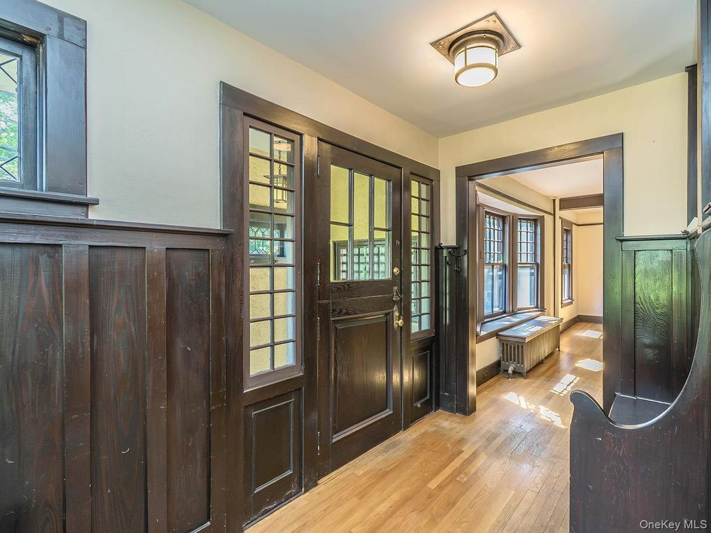 230 Littleworth Lane, Sea Cliff, NY 11579 — photo 5
