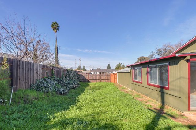 10556 Olson Dr, Rancho Cordova, CA 95670