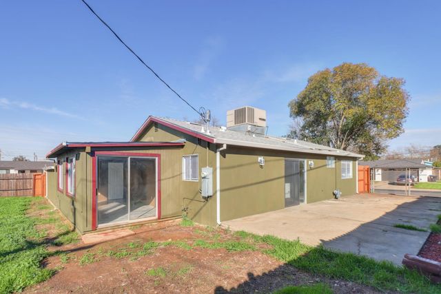 10556 Olson Dr, Rancho Cordova, CA 95670