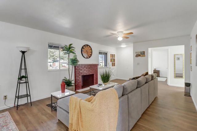 10556 Olson Dr, Rancho Cordova, CA 95670