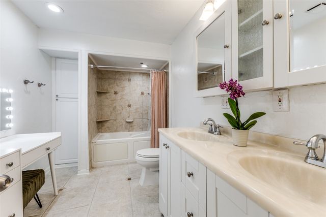 5932 Sandhurst Lane 113, Dallas, TX 75206