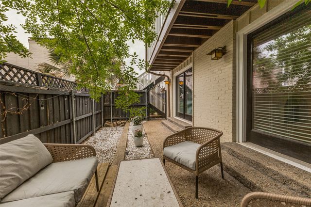 5932 Sandhurst Lane 113, Dallas, TX 75206