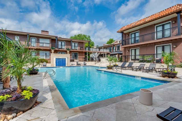 5932 Sandhurst Lane 113, Dallas, TX 75206