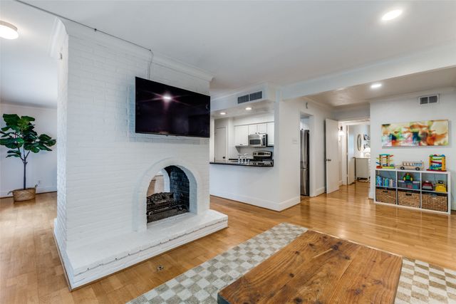 5932 Sandhurst Lane 113, Dallas, TX 75206