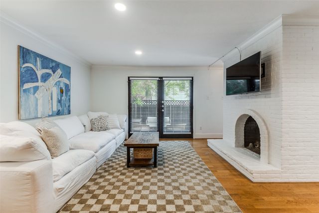 5932 Sandhurst Lane 113, Dallas, TX 75206