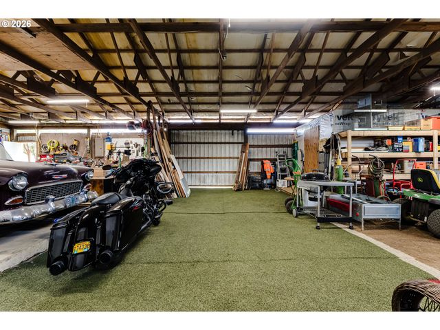 26718 CANTRELL Rd, Eugene, OR 97402