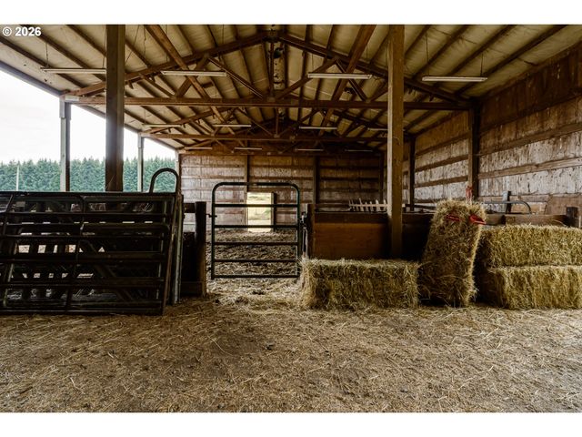 26718 CANTRELL Rd, Eugene, OR 97402