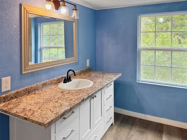 18023 Lakeview Boulevard, Mabank, TX 75156