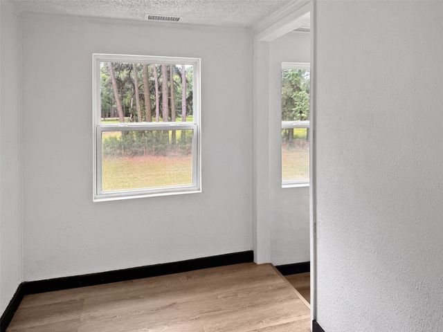 18023 Lakeview Boulevard, Mabank, TX 75156