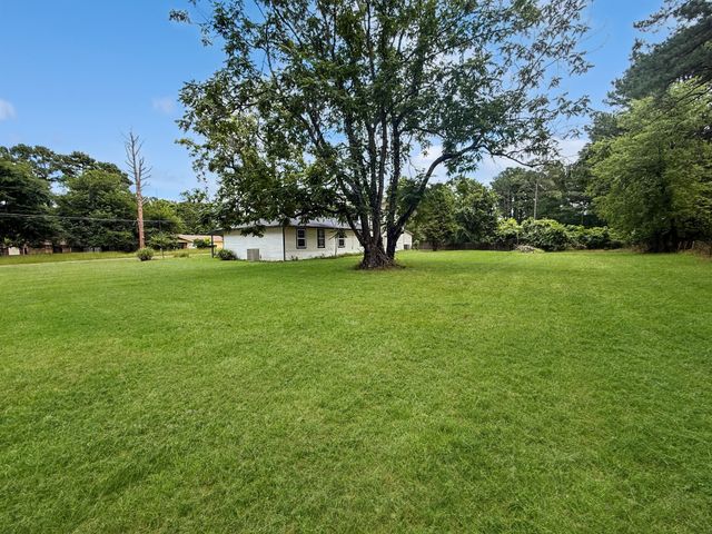 18023 Lakeview Boulevard, Mabank, TX 75156