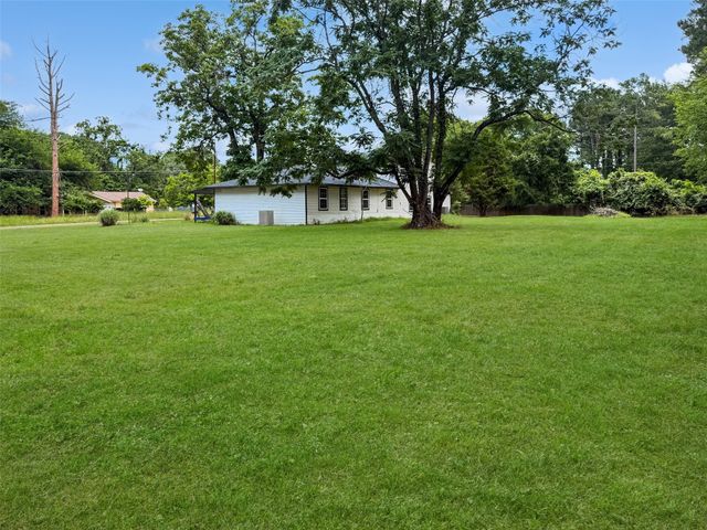 18023 Lakeview Boulevard, Mabank, TX 75156
