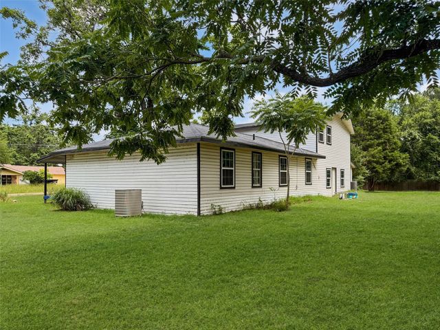 18023 Lakeview Boulevard, Mabank, TX 75156