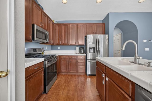 3561 N Maddiewood Cir, Sacramento, CA 95827
