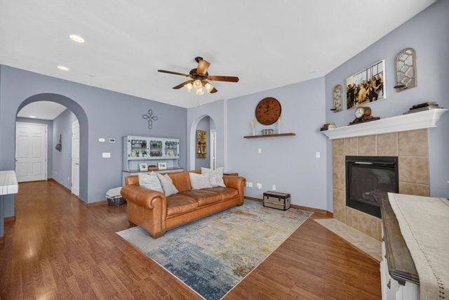 3561 N Maddiewood Cir, Sacramento, CA 95827