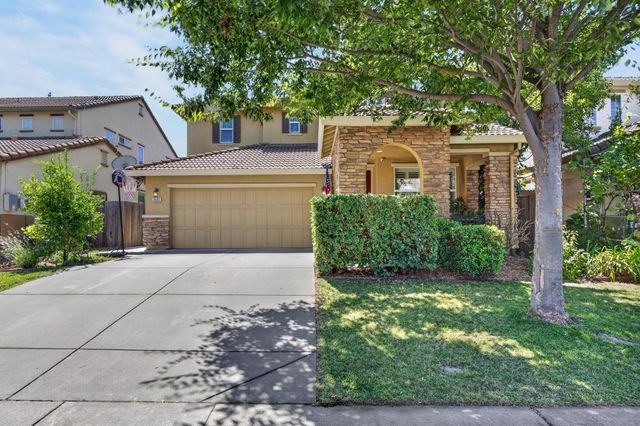 3561 N Maddiewood Cir, Sacramento, CA 95827