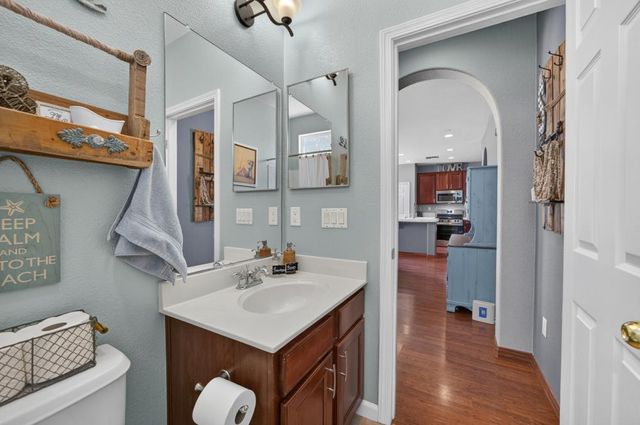 3561 N Maddiewood Cir, Sacramento, CA 95827