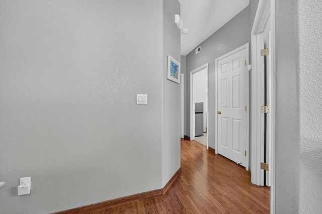3561 N Maddiewood Cir, Sacramento, CA 95827