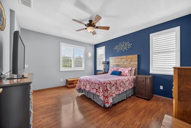 3561 N Maddiewood Cir, Sacramento, CA 95827