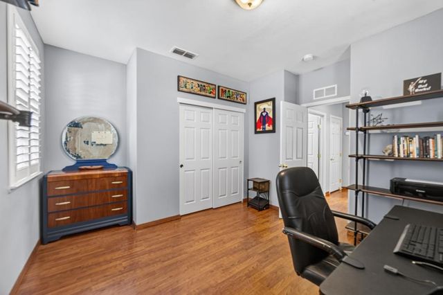3561 N Maddiewood Cir, Sacramento, CA 95827