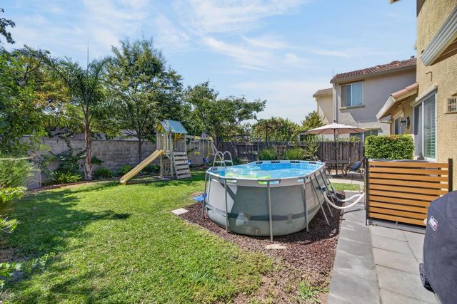 3561 N Maddiewood Cir, Sacramento, CA 95827