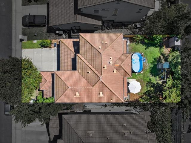 3561 N Maddiewood Cir, Sacramento, CA 95827