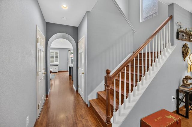 3561 N Maddiewood Cir, Sacramento, CA 95827