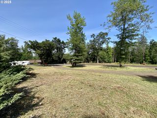W 40TH Ave 2, Eugene, OR 97405