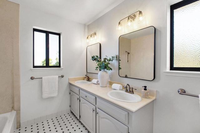 731 Lakemead Way, Redwood City, CA 94062