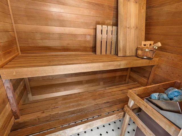 731 Lakemead Way, Redwood City, CA 94062