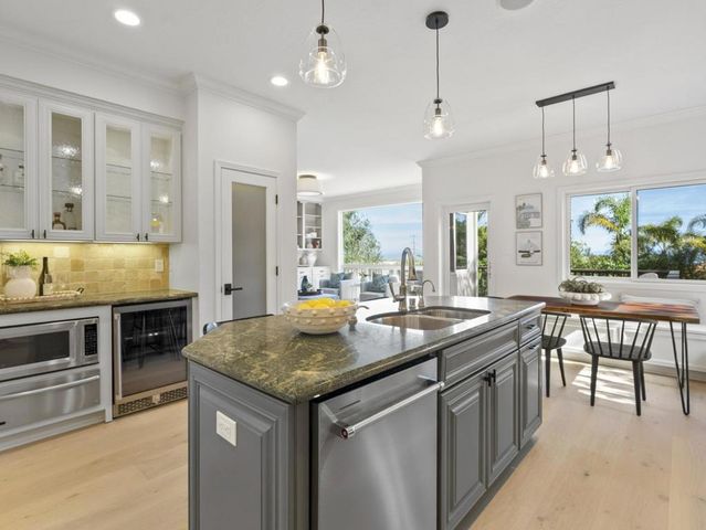 731 Lakemead Way, Redwood City, CA 94062