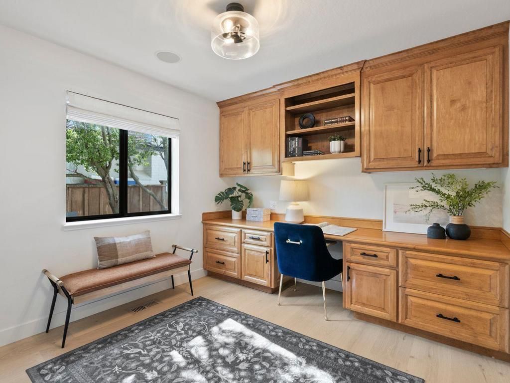 Image 33 of property listing at 731 Lakemead Way, Redwood City, CA 94062