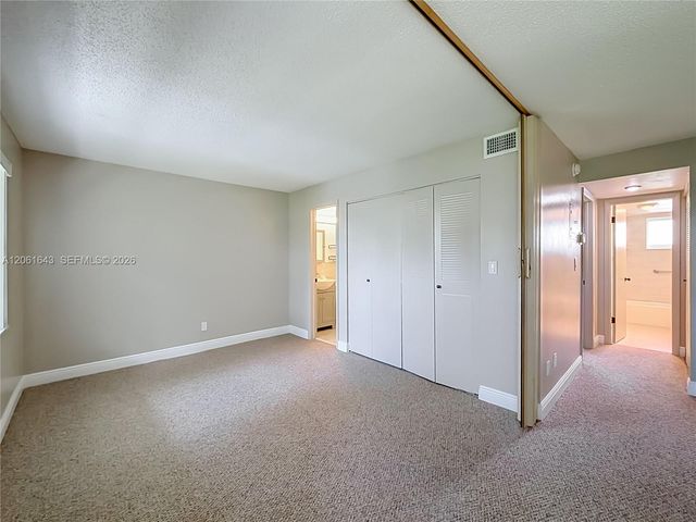 6211 SW 37th Street 108, Davie, FL 33314