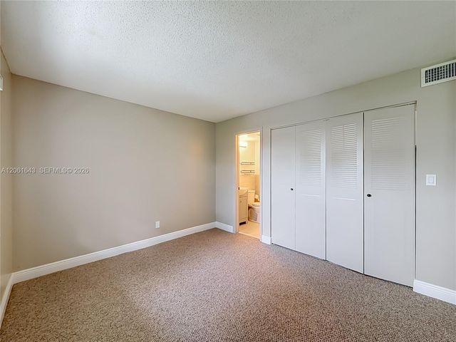 6211 SW 37th Street 108, Davie, FL 33314