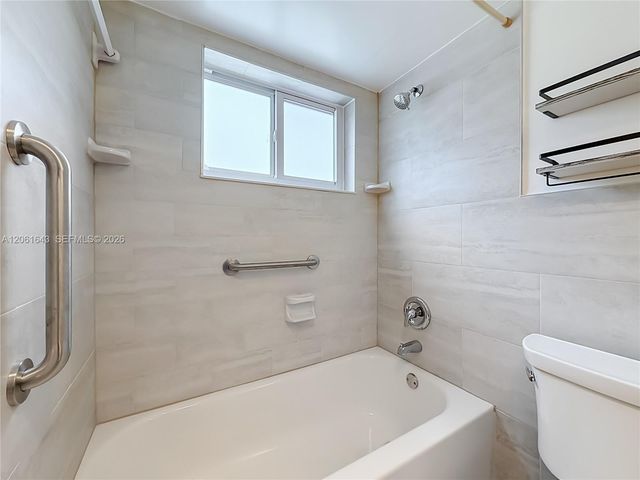 6211 SW 37th Street 108, Davie, FL 33314
