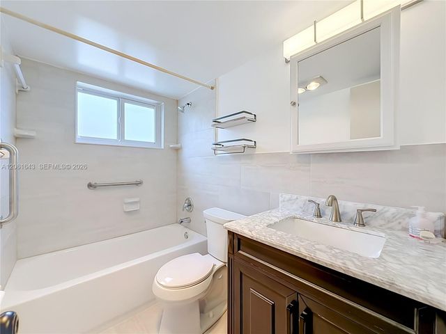 6211 SW 37th Street 108, Davie, FL 33314