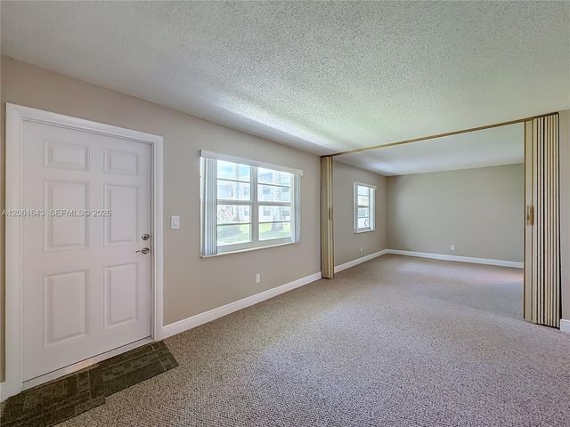 6211 SW 37th Street 108, Davie, FL 33314