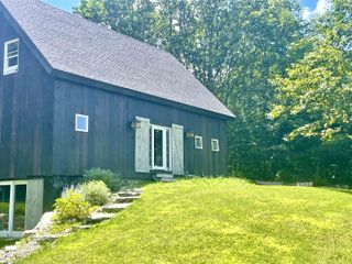 371 W Tinmouth Road, Pawlet, VT 05761