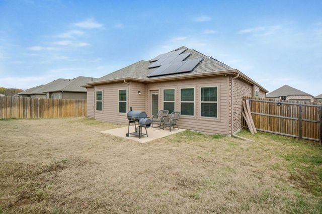 686 Navasota Drive, Crandall, TX 75114