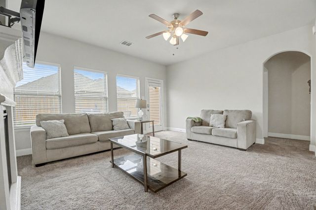 686 Navasota Drive, Crandall, TX 75114