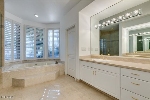 174 Buena Court, Henderson, NV 89074