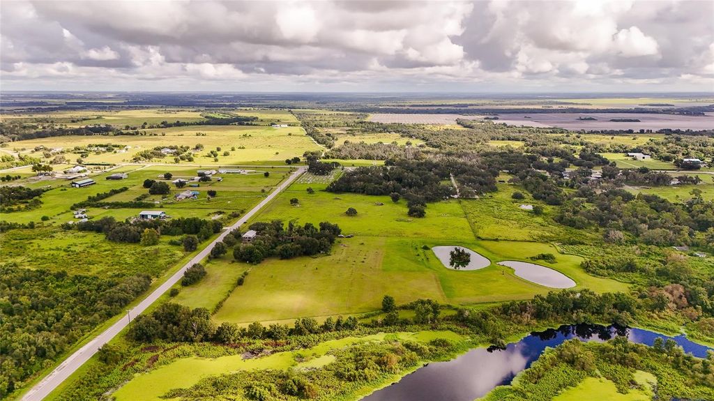 Image 17 of property listing at 3005 VERNA BETHANY ROAD, Myakka City, FL 34251