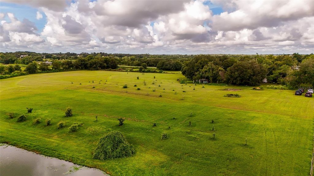 Image 20 of property listing at 3005 VERNA BETHANY ROAD, Myakka City, FL 34251