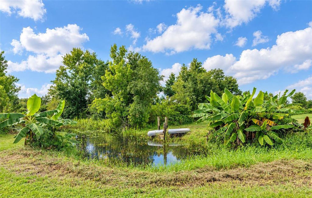 Image 3 of property listing at 3005 VERNA BETHANY ROAD, Myakka City, FL 34251