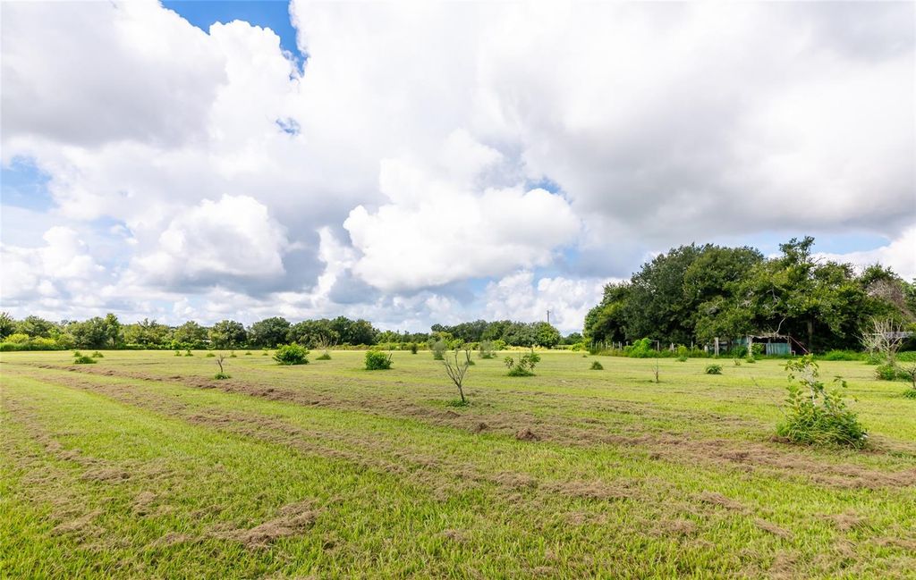 Image 33 of property listing at 3005 VERNA BETHANY ROAD, Myakka City, FL 34251