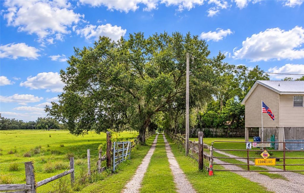Image 34 of property listing at 3005 VERNA BETHANY ROAD, Myakka City, FL 34251