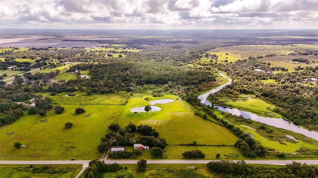 Image 10 of property listing at 3005 VERNA BETHANY ROAD, Myakka City, FL 34251