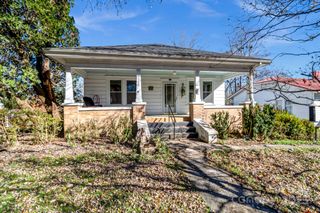 302 S Whitted Street, Hendersonville, NC 28739