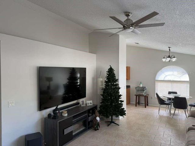 1421 MOHRLAKE DRIVE, Brandon, FL 33511